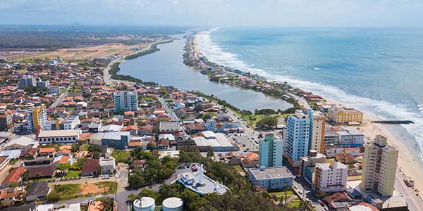 Imagem de cima da praia de Barra Velha